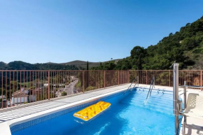 3 Bed Apartment in Benahavís, Benahavis